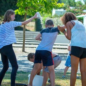 Bataille d'eau au camping