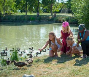 club enfants avec les canards