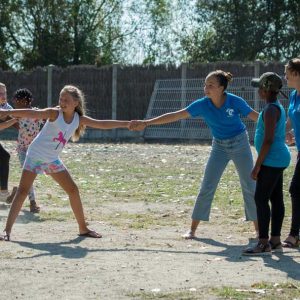 Jeux d'exterieur au club enfants